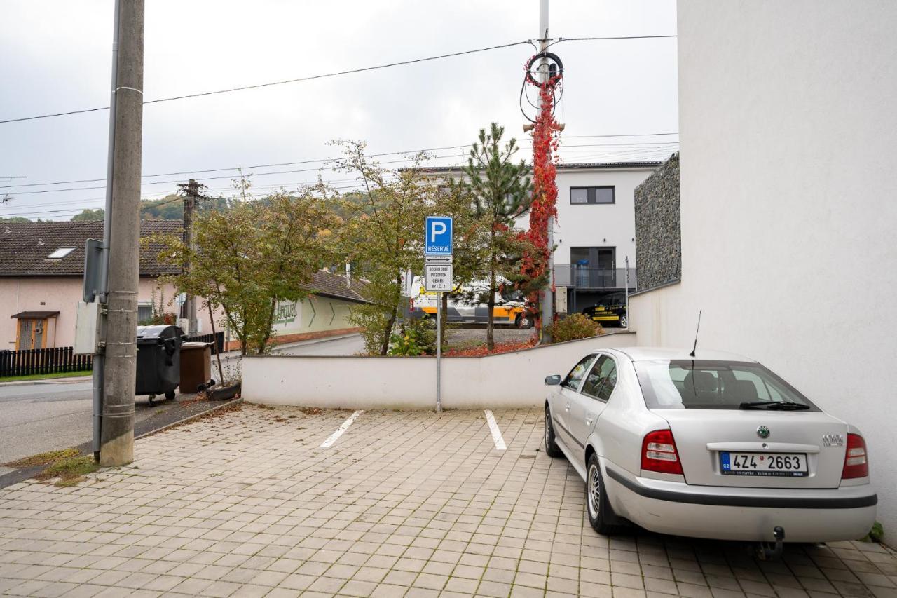 Apartmany Gemini Zlín Екстериор снимка
